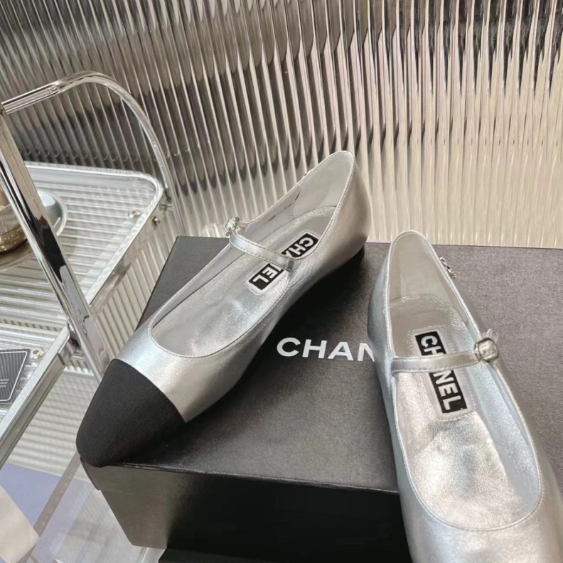 EyeCatching Chxnxl Flat Shoes 118480
