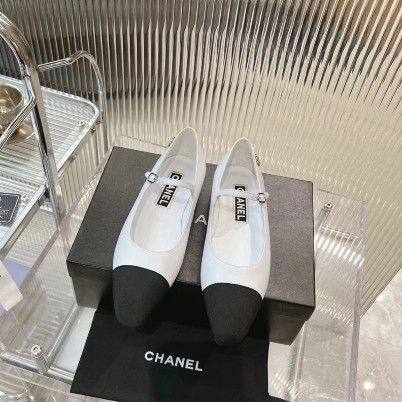 Fashionable Chxnxl Flat Shoes 118471