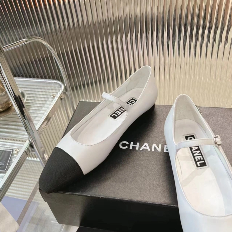 Fashionable Chxnxl Flat Shoes 118471