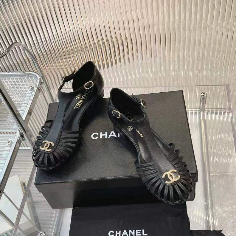 Vibrant Chxnxl Sandals 118343