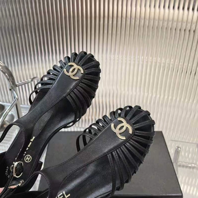 Vibrant Chxnxl Sandals 118343