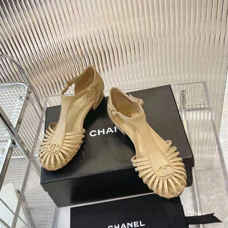 Trendsetting Chxnxl Sandals 118346