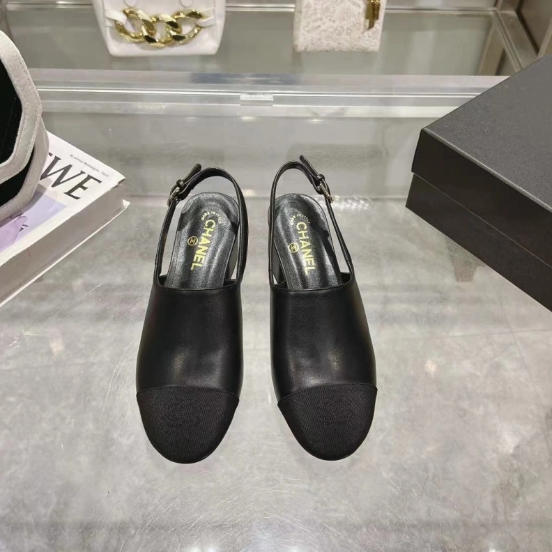 NewStyle Chxnxl Sandals 118319