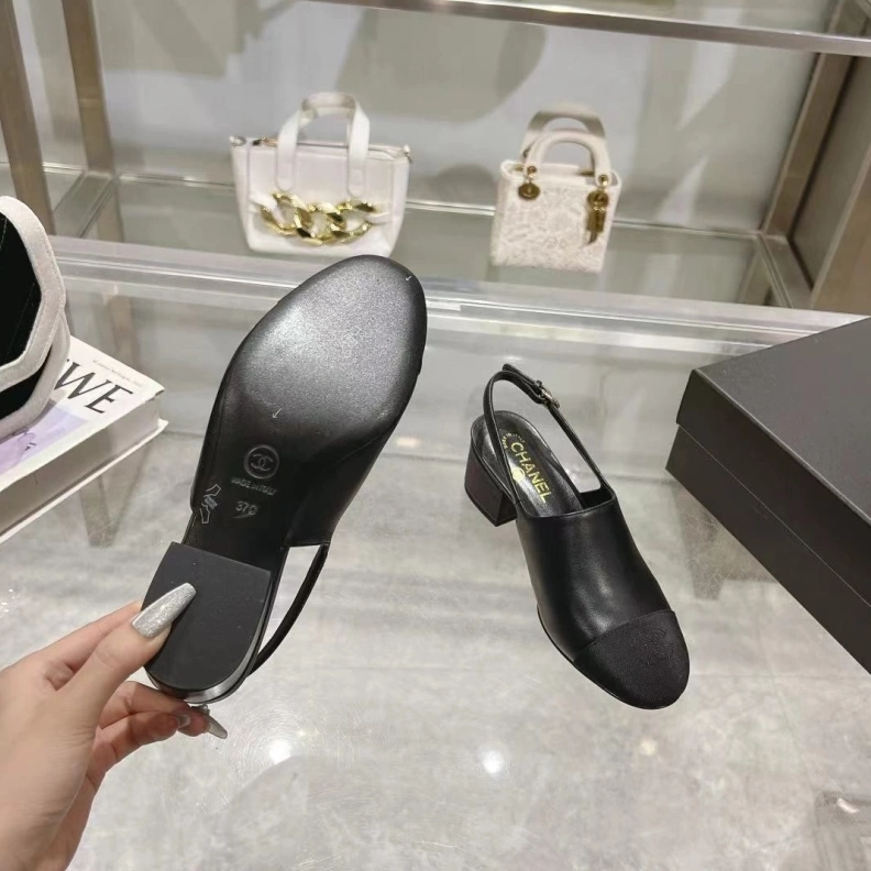 NewStyle Chxnxl Sandals 118319