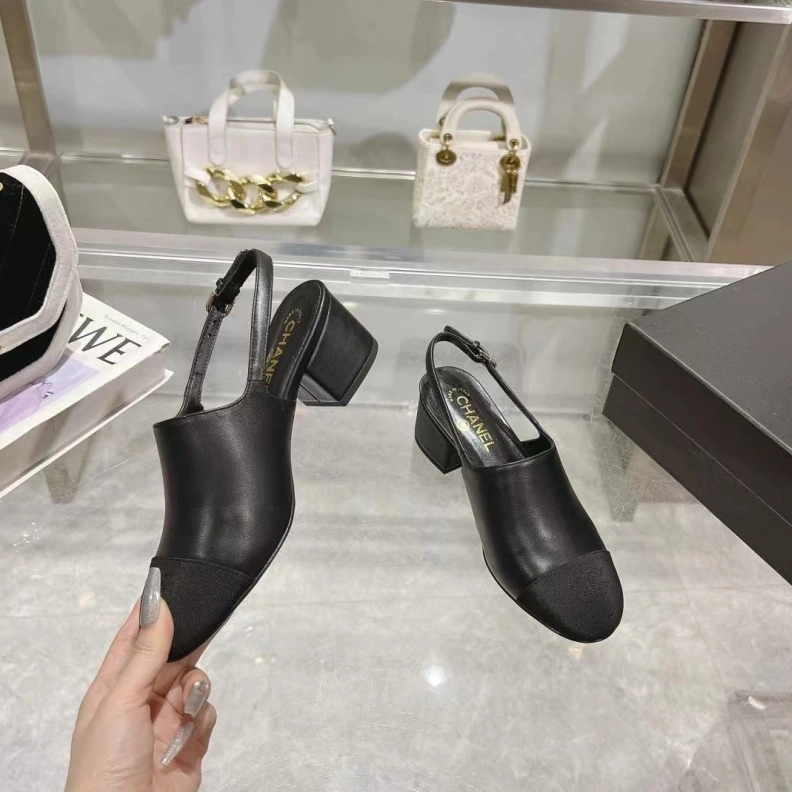 NewStyle Chxnxl Sandals 118319