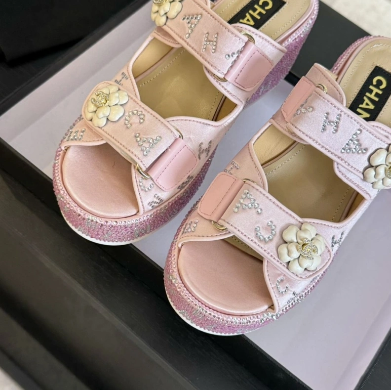 EyeCatching Chxnxl Sandals 118326
