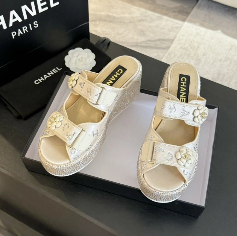 Trendy Chxnxl Sandals 118331