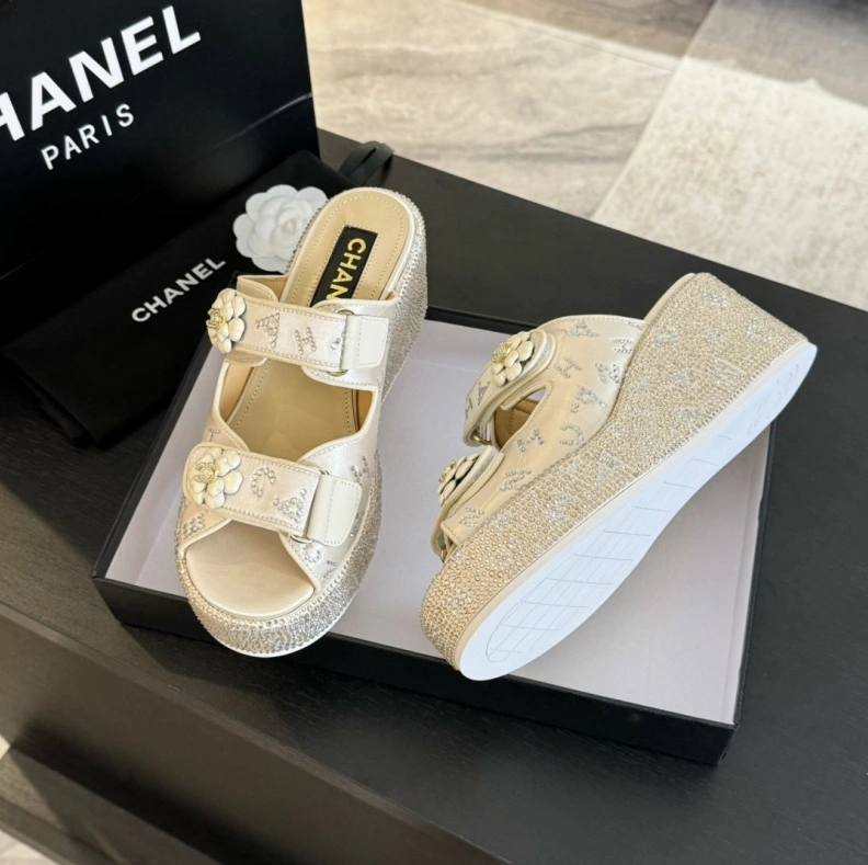 Trendy Chxnxl Sandals 118331