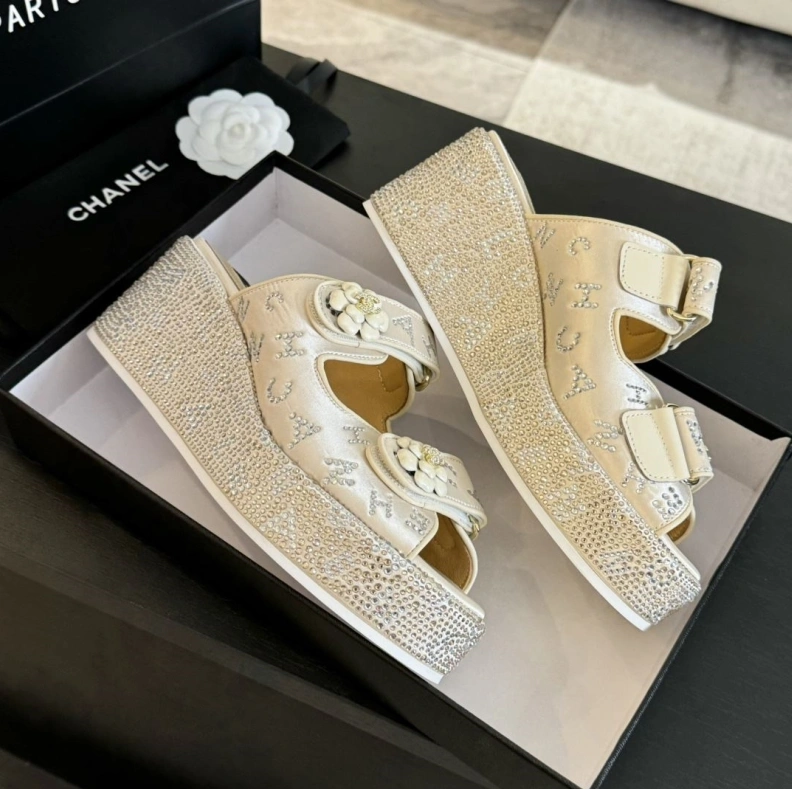 Trendy Chxnxl Sandals 118331