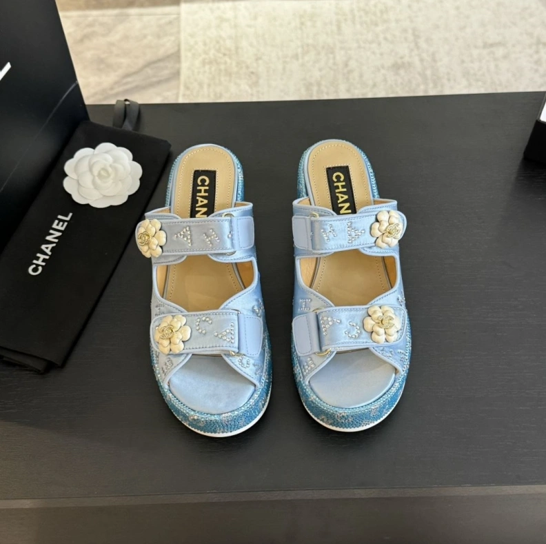 Vibrant Chxnxl Sandals 118327