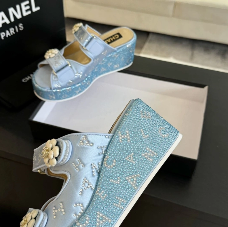 Vibrant Chxnxl Sandals 118327