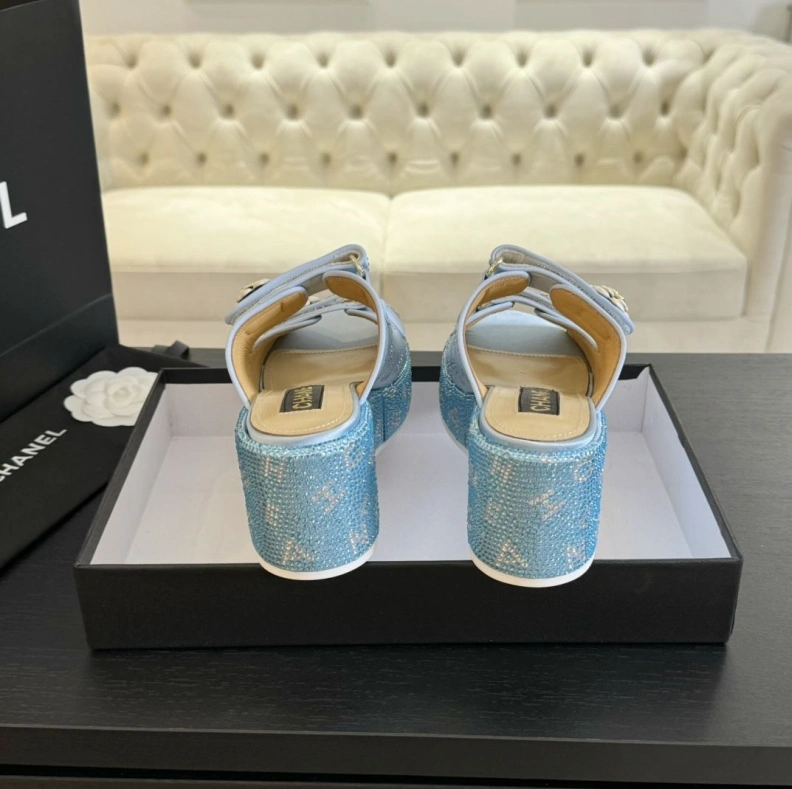 Vibrant Chxnxl Sandals 118327