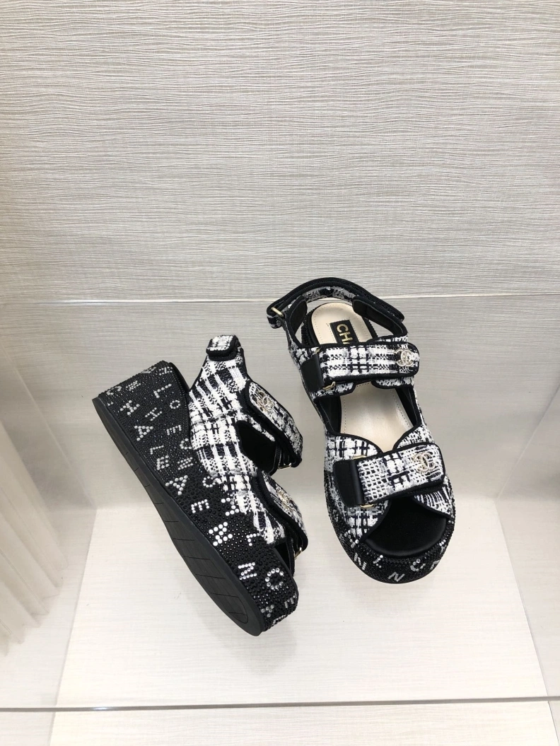 Bright Chxnxl Sandals 118322