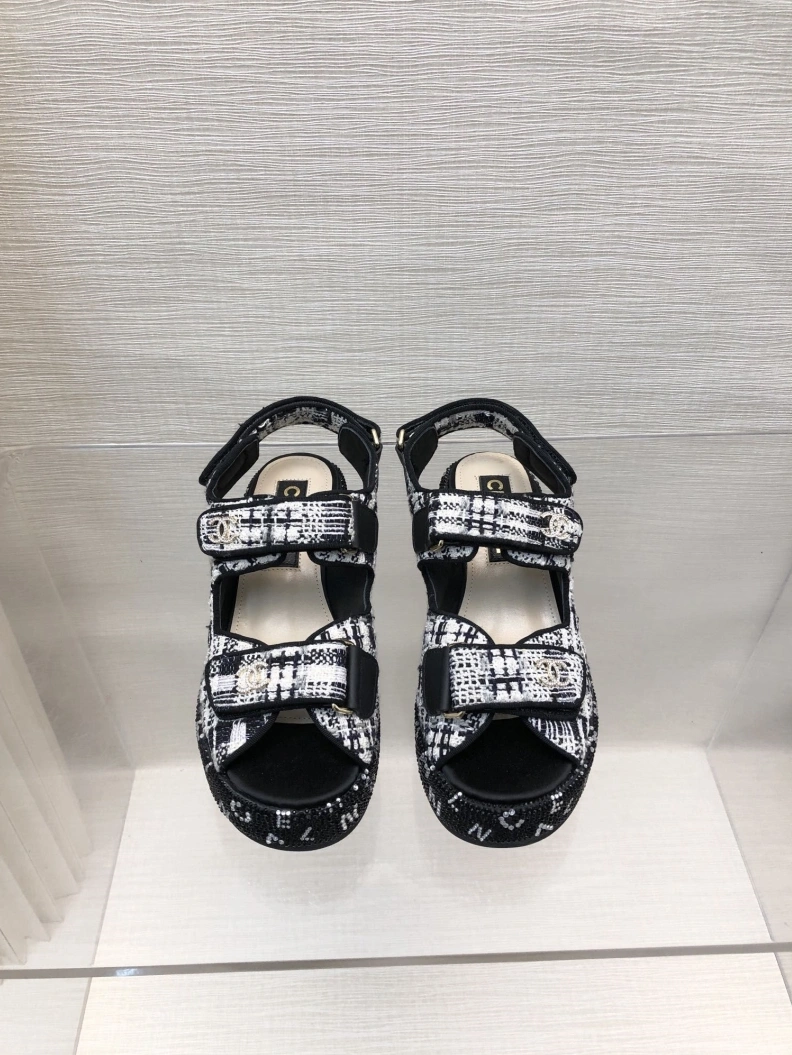 Bright Chxnxl Sandals 118322