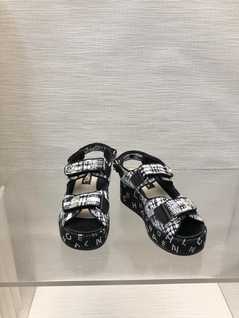 Bright Chxnxl Sandals 118322