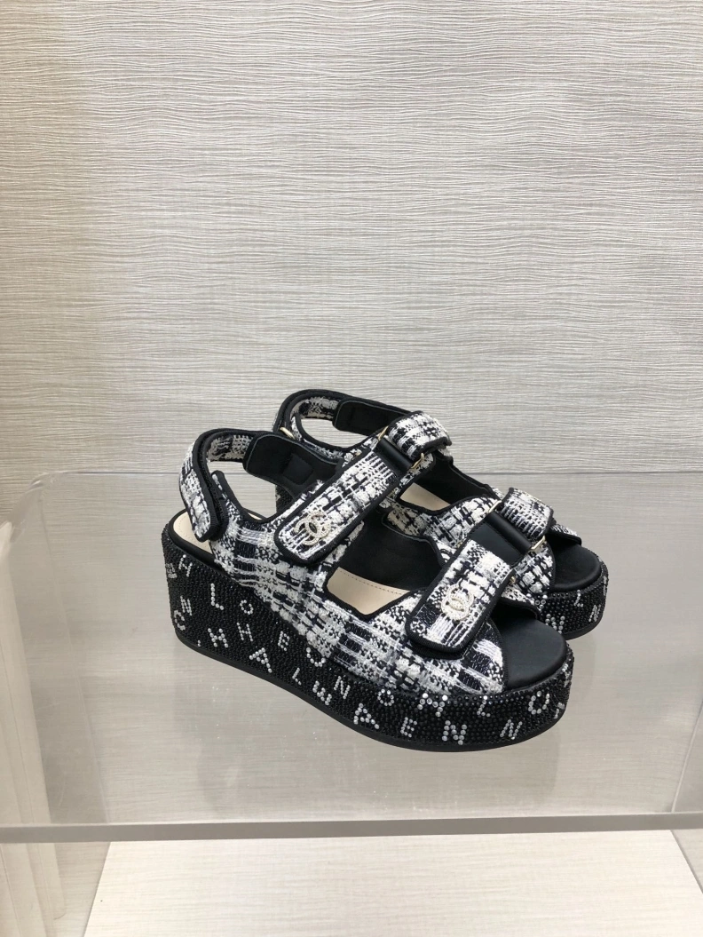 Bright Chxnxl Sandals 118322