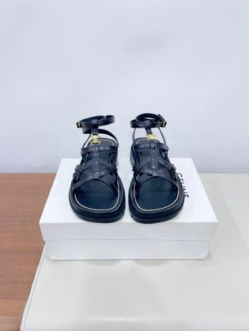 WellDesigned Cxlxne Sandals 115896
