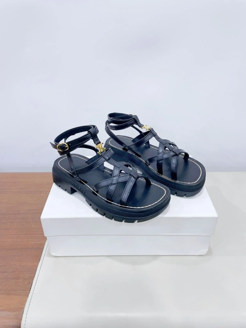 WellDesigned Cxlxne Sandals 115896