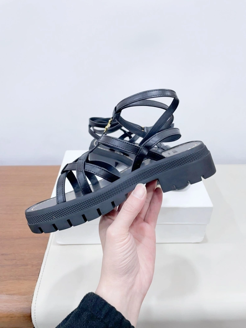 WellDesigned Cxlxne Sandals 115896