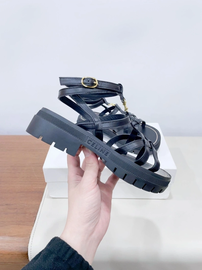 WellDesigned Cxlxne Sandals 115896