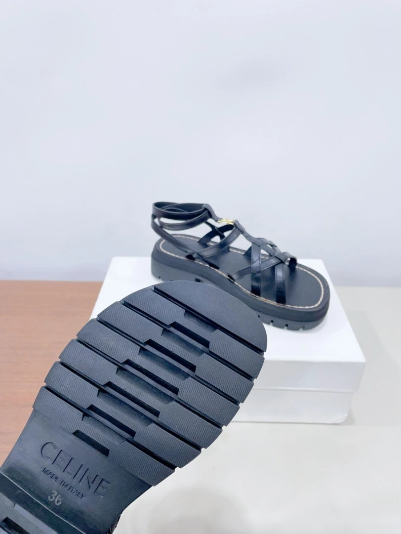 WellDesigned Cxlxne Sandals 115896