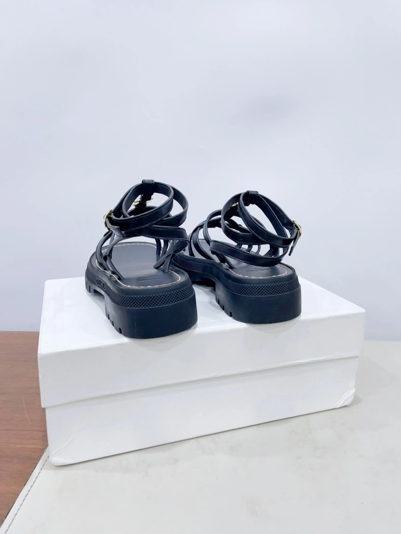 WellDesigned Cxlxne Sandals 115896
