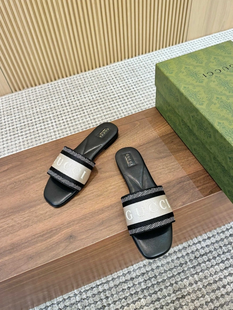 Soft Gxccx Slippers 155578