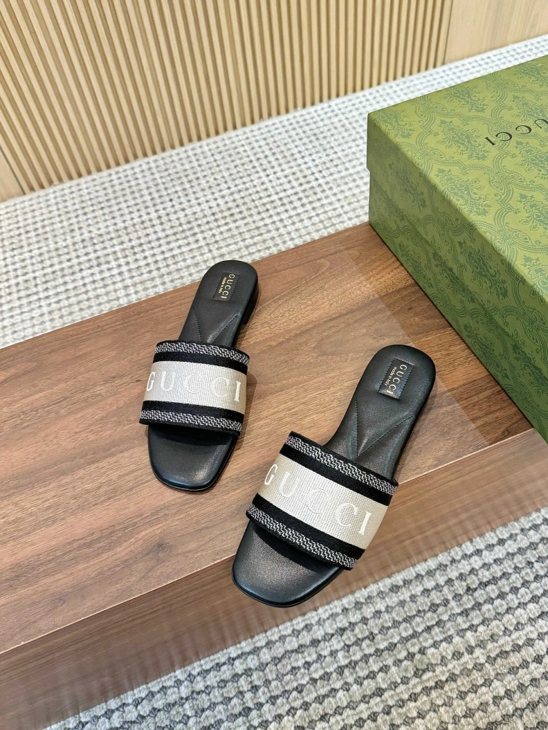 Soft Gxccx Slippers 155578