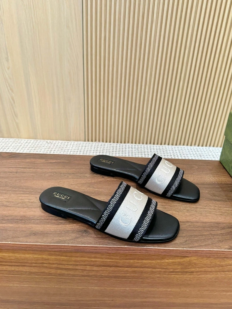 Soft Gxccx Slippers 155578