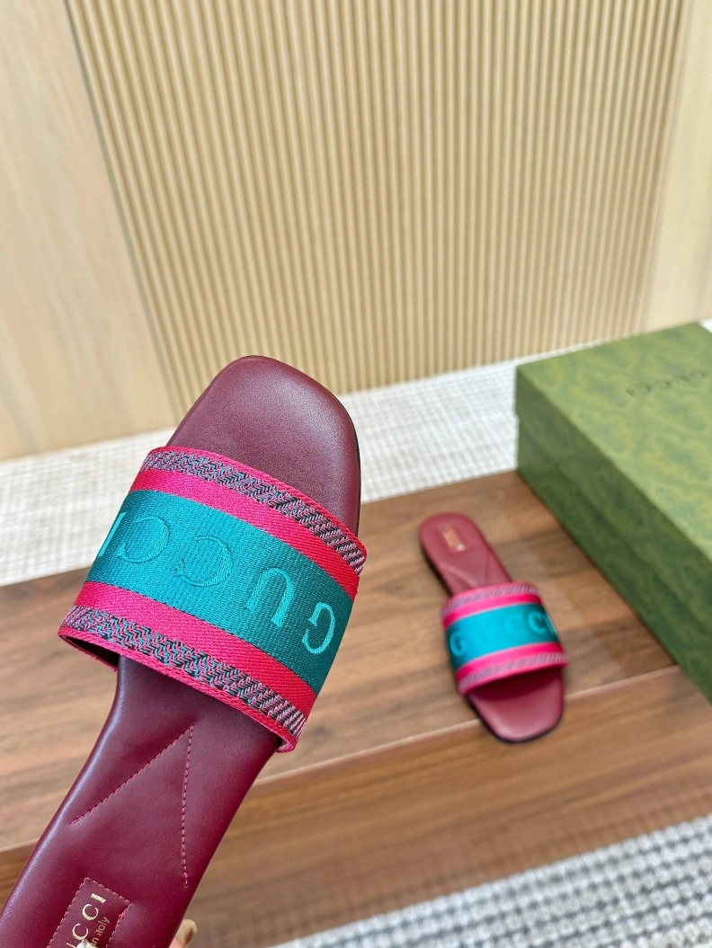 Gxccx Slippers Flexible 155577