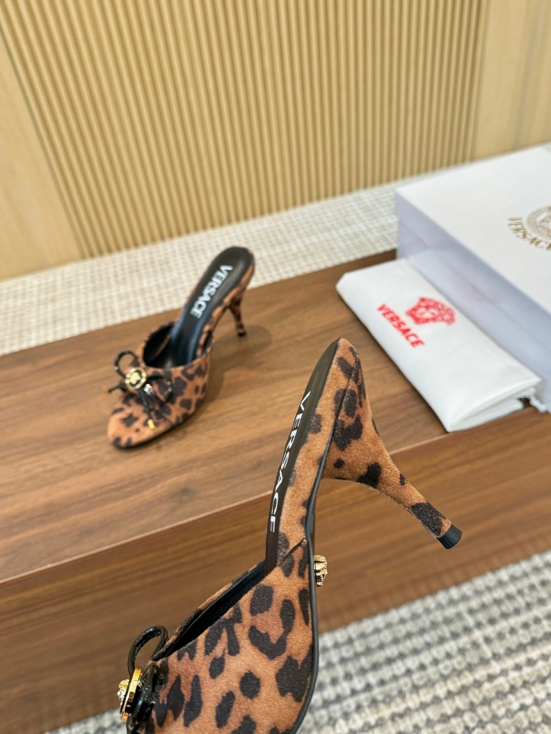 Sophisticated Gxvxnchy Sandals 152047
