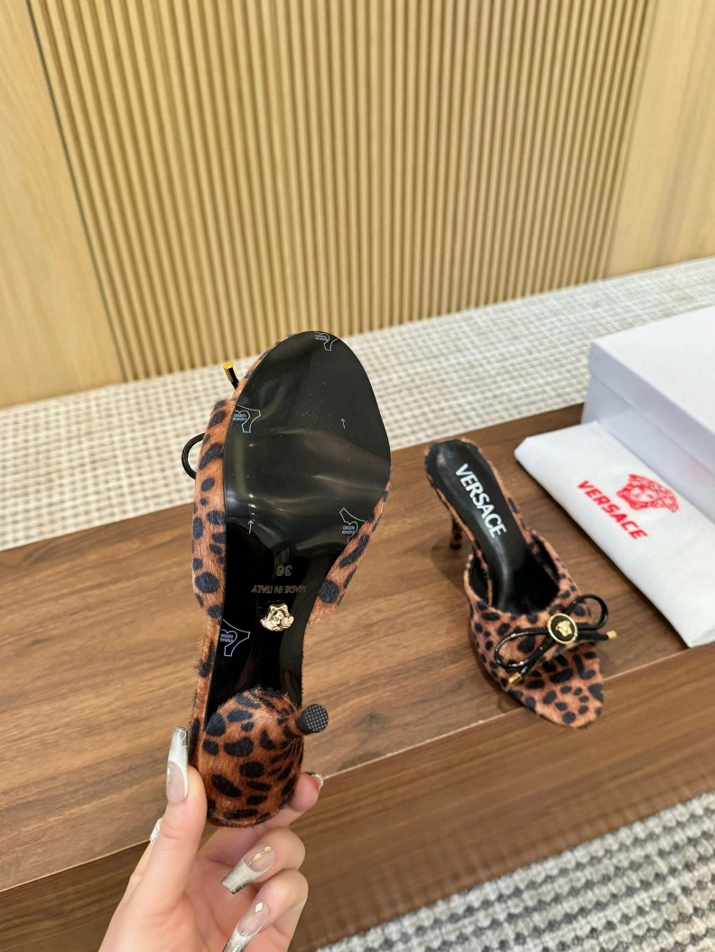 Gxvxnchy Sandals Sophisticated 152045