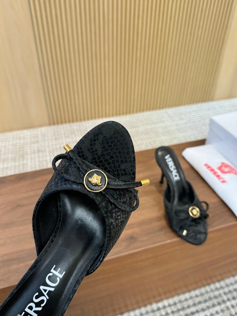 Gxvxnchy Sandals GoAnywhere 152043