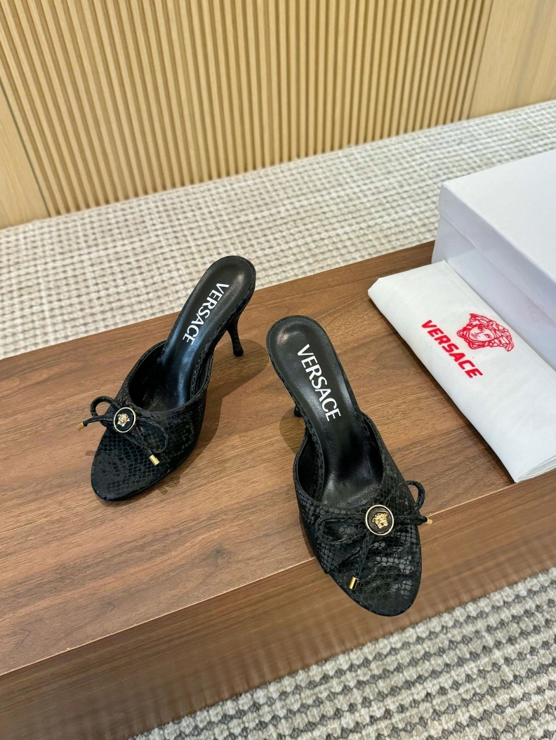 Gxvxnchy Sandals GoAnywhere 152043