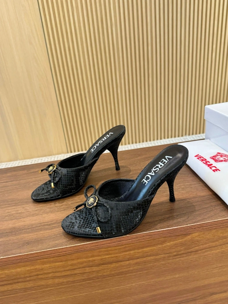 Gxvxnchy Sandals GoAnywhere 152043