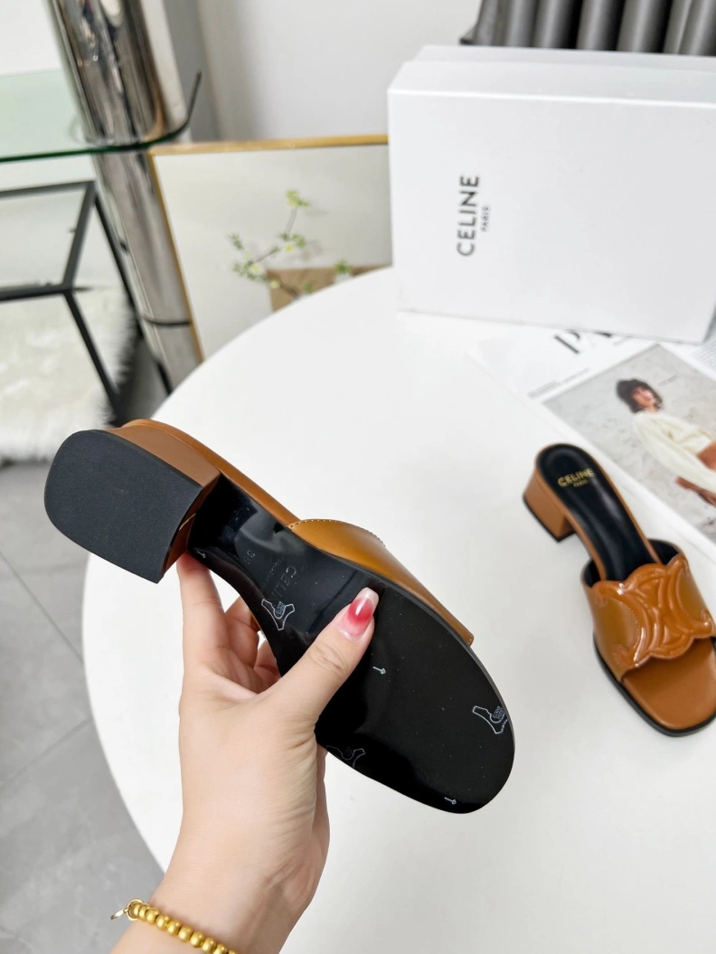 Cxlxne Slippers WellDesigned 115898