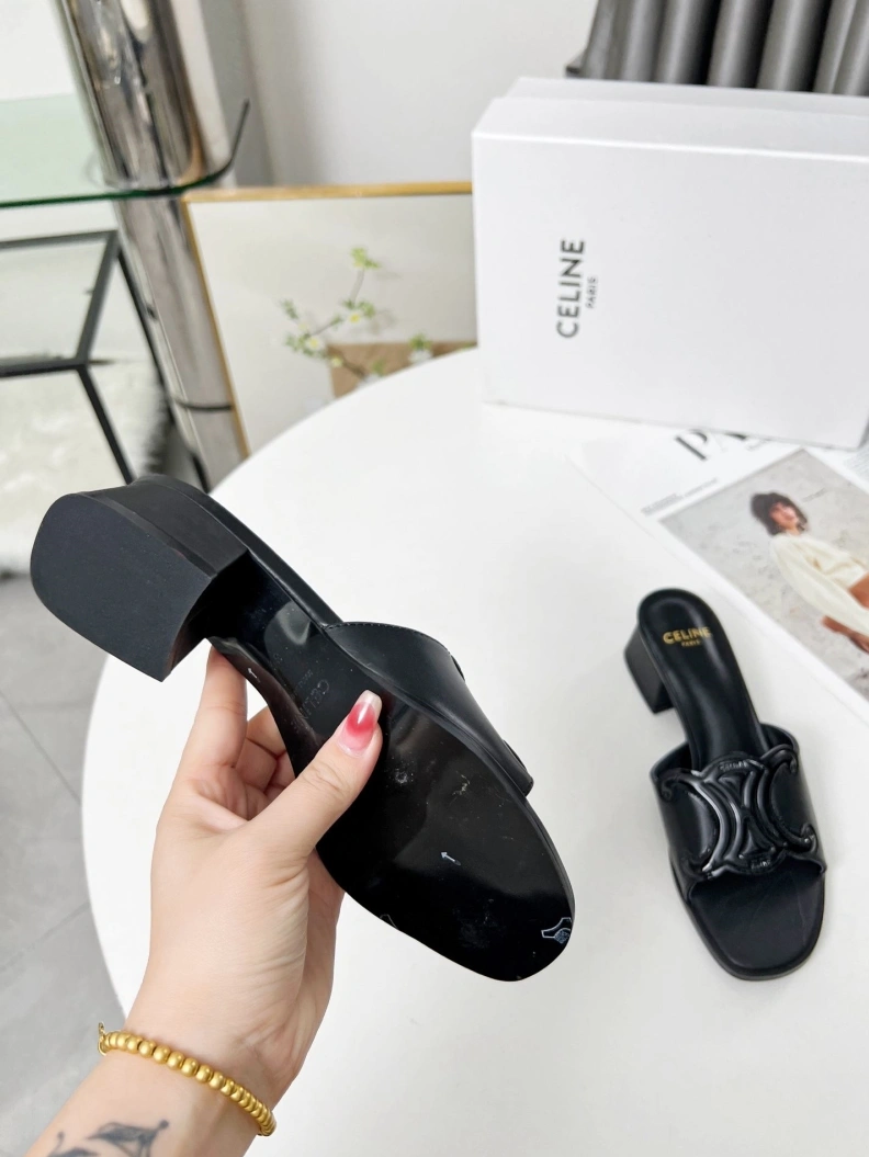 Functional Cxlxne Slippers 115883