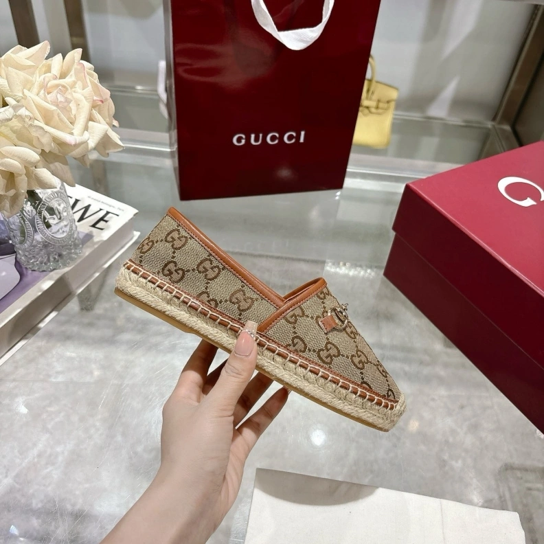 Gxccx Leather Shoes Compact 155713