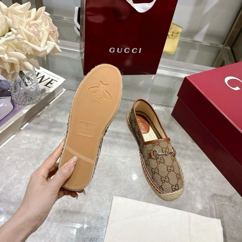 Gxccx Leather Shoes Compact 155713