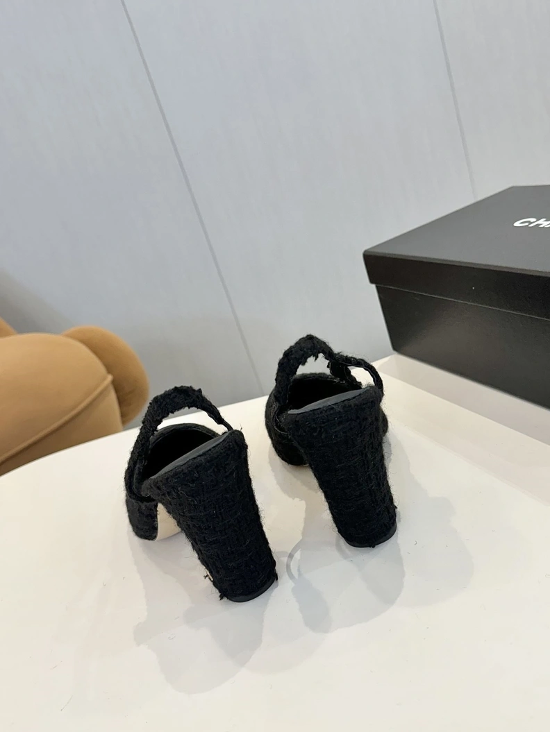 Reliable Chxnxl Sandals 118315