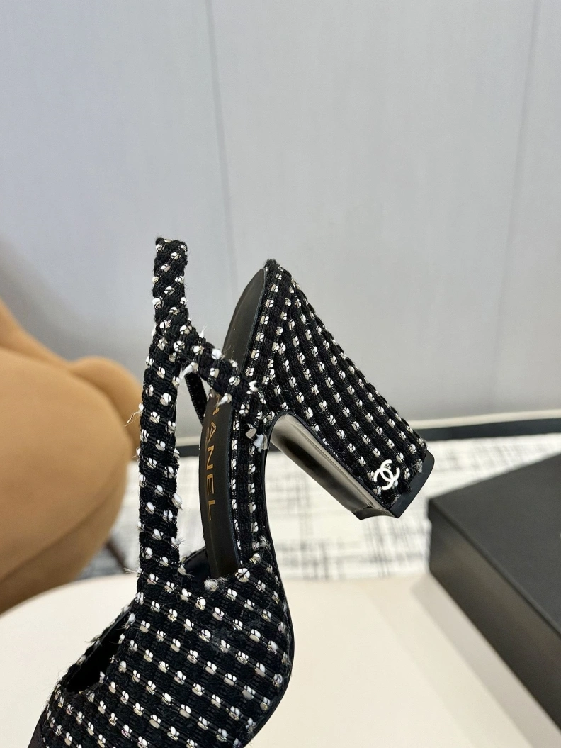 UrbanStyle Chxnxl Sandals 118312