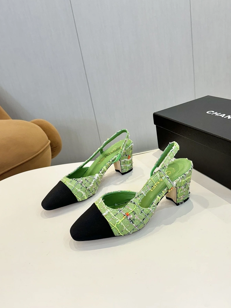 Elegant Chxnxl Sandals 118313