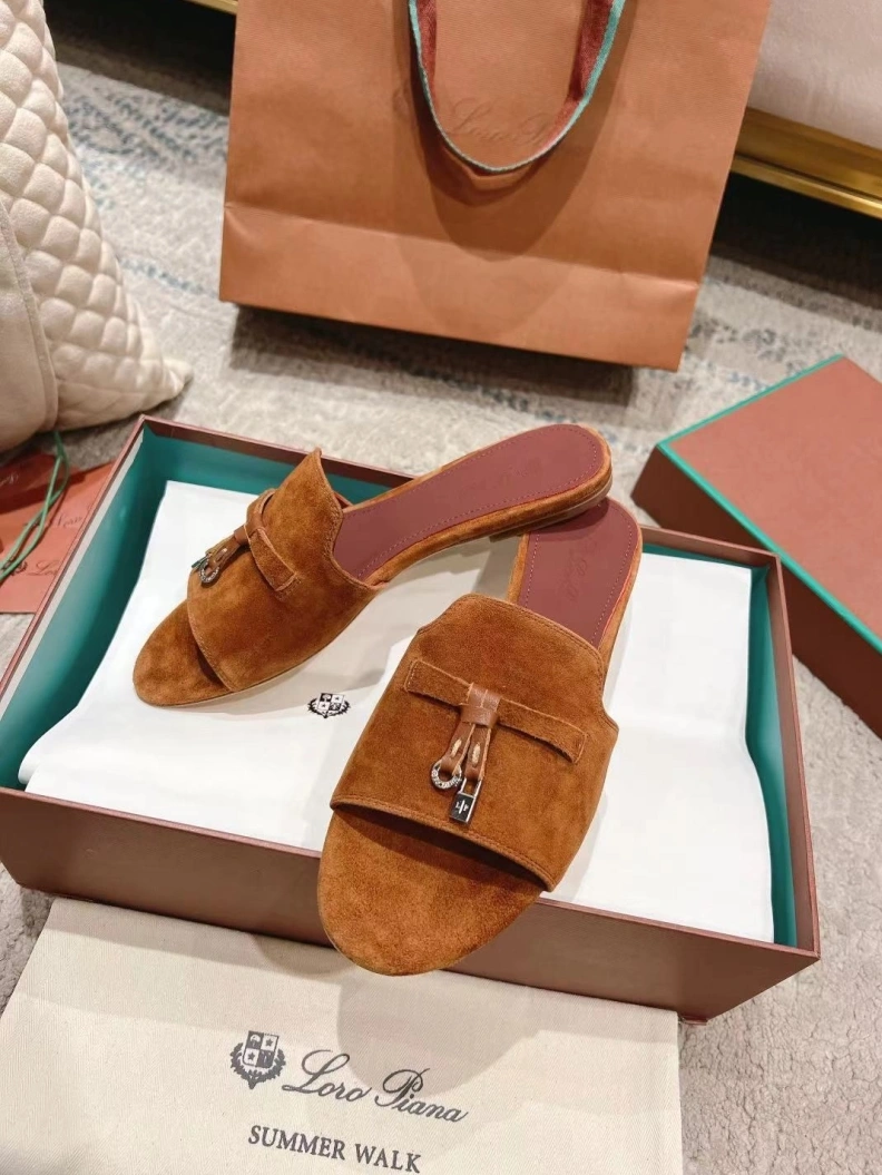 Elegant Othxr Slippers 210194