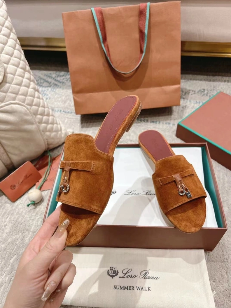 Elegant Othxr Slippers 210194