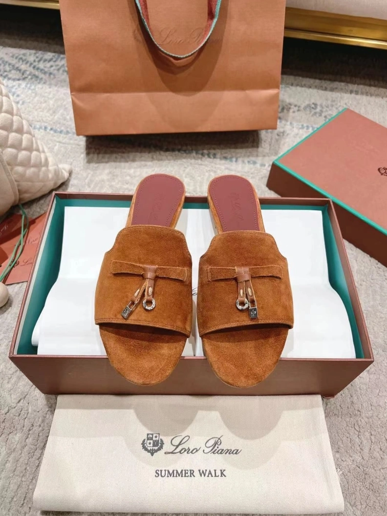Elegant Othxr Slippers 210194