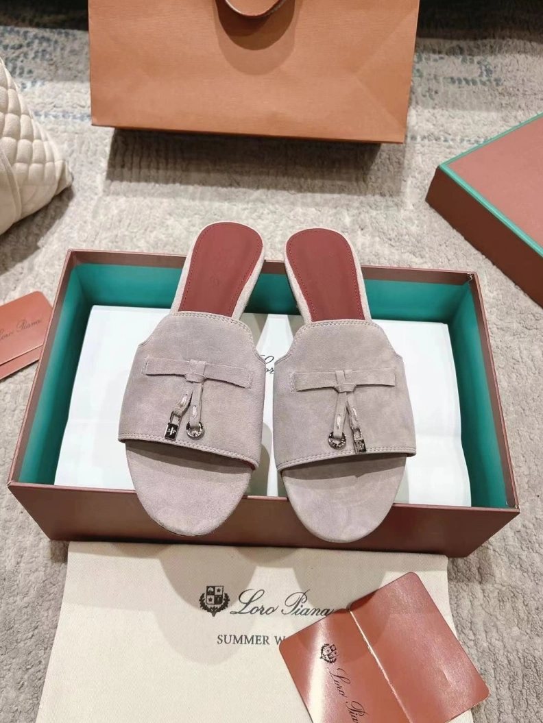 Sleek Othxr Slippers 210196