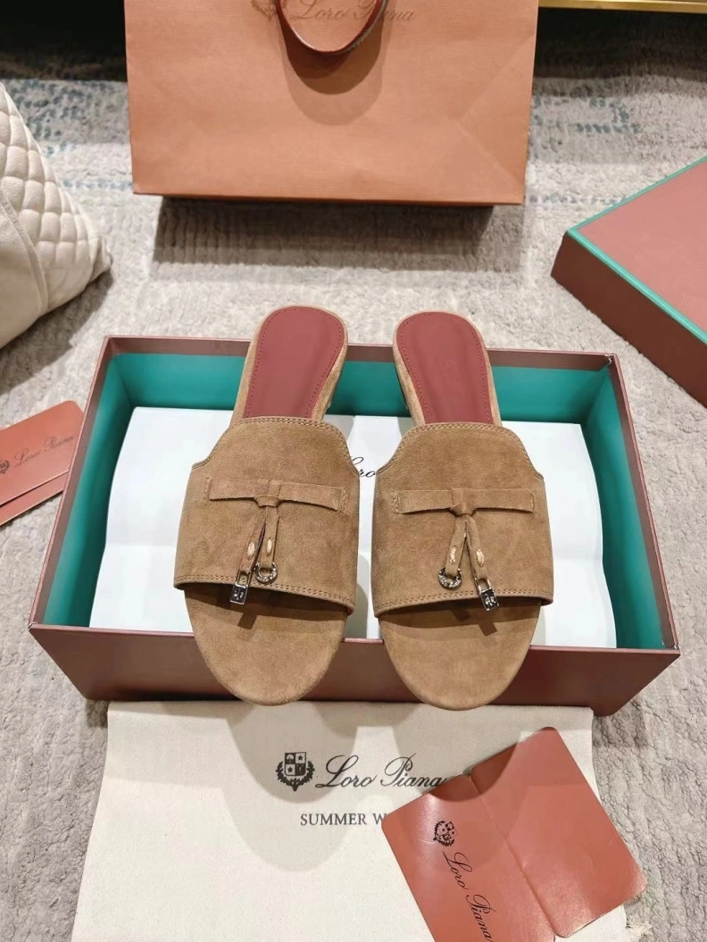 Elegant Othxr Slippers 210180