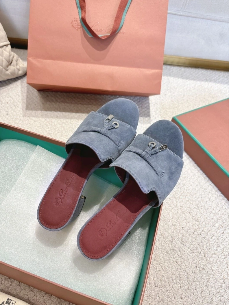 Trendy Othxr Slippers 210193