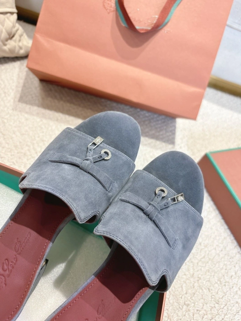 Trendy Othxr Slippers 210193