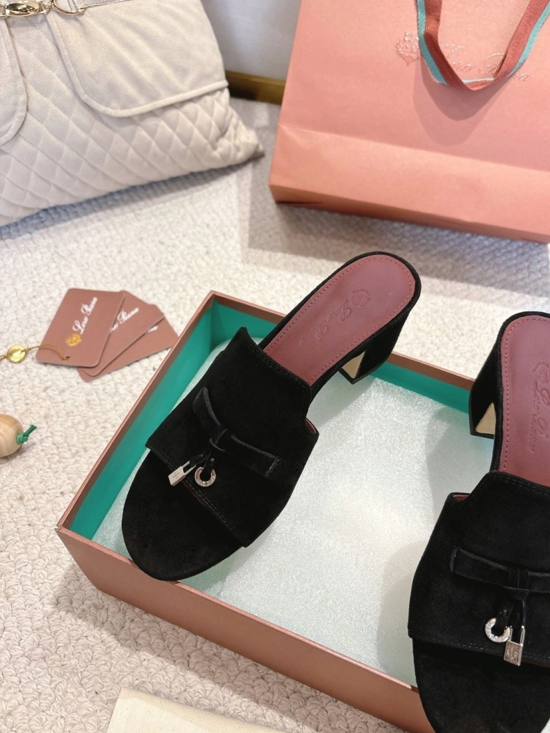 Othxr Slippers HighQuality 210174